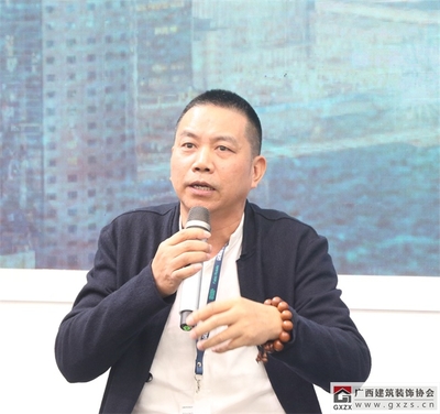 廣西建筑裝飾協(xié)會(huì)指導(dǎo)舉辦的首屆廣西設(shè)計(jì)周盛大開幕